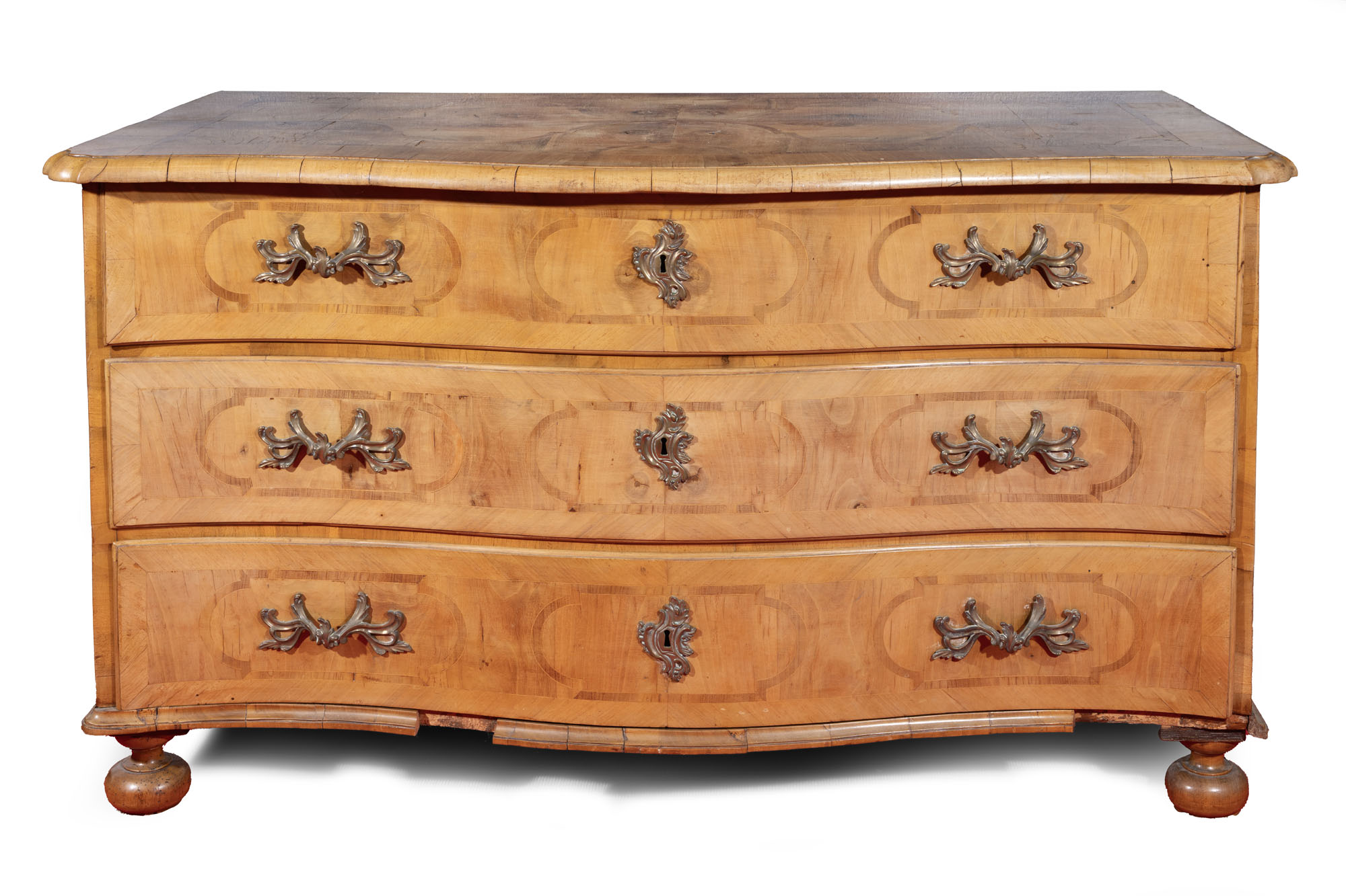 COMMODE de forme droite en placage de noyer à décor…