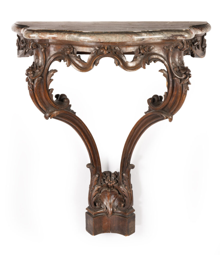 CONSOLE D&rsquo;APPLIQUE en chêne mouluré et sculpté de style Louis…