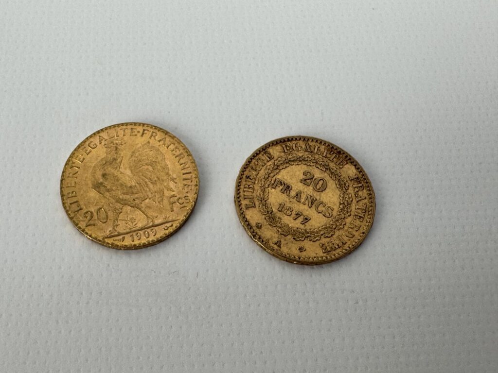 2 PIÈCES de 20 Francs or type Génie et Coq,…