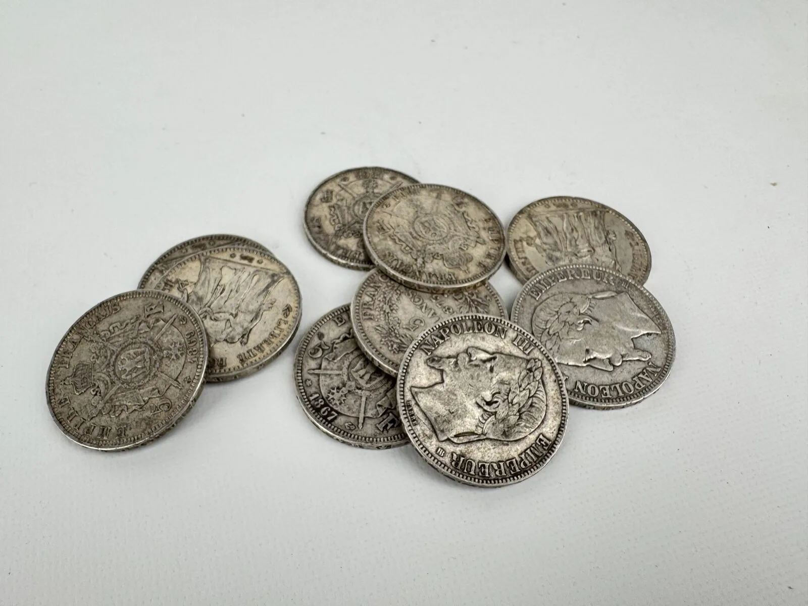 10 PIÈCES en argent comprenant : 5 pièces de 5…