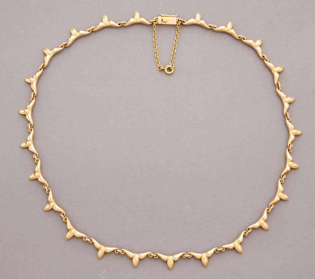 COLLIER draperie en or rose 750 millièmes, formé de maillons…