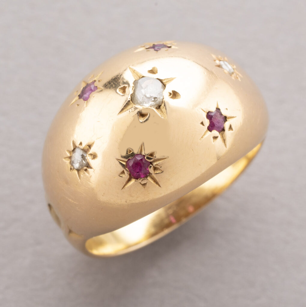 BAGUE BOULE en or 750 millièmes ornée de diamants de…