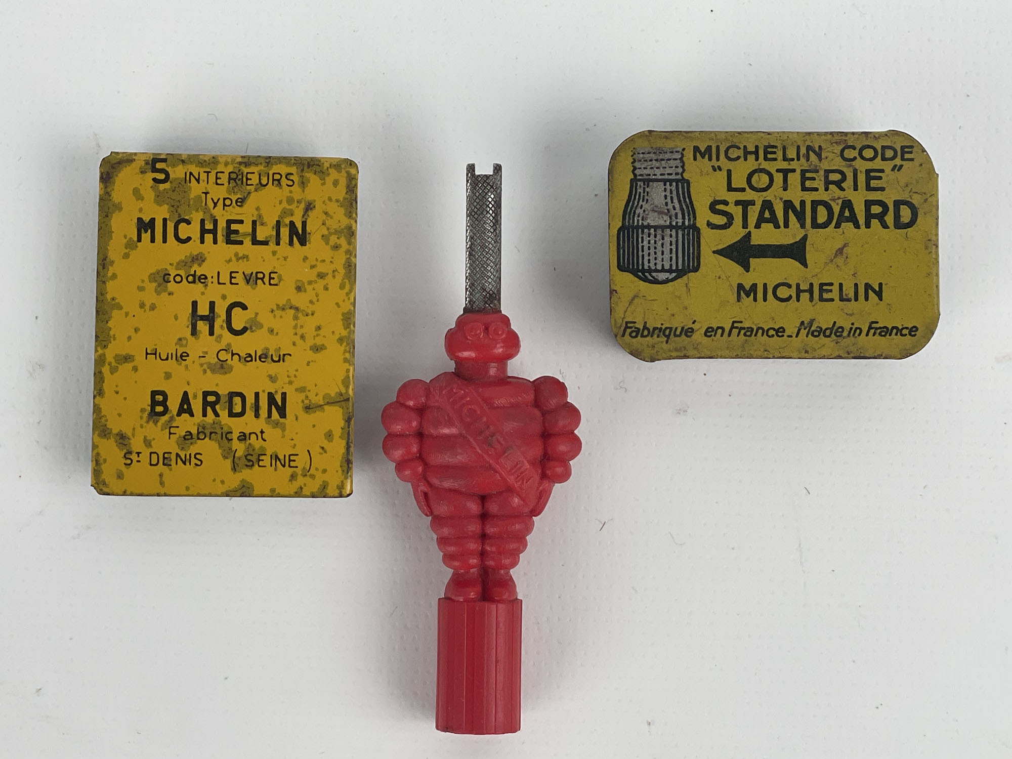 MICHELIN : LOT comprenant 2 BOITES en tôle lithographiée dont…