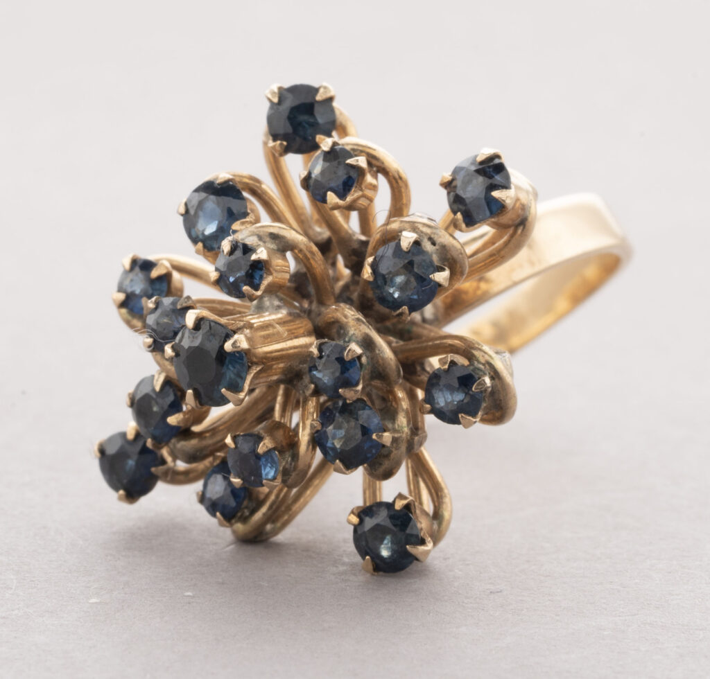 BAGUE Cocktail en or rose 750 millièmes, ornée de 17…