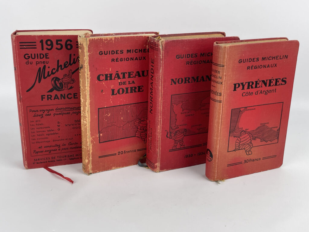 MICHELIN : ENSEMBLE de 4 GUIDES MICHELIN comprenant « Château de…
