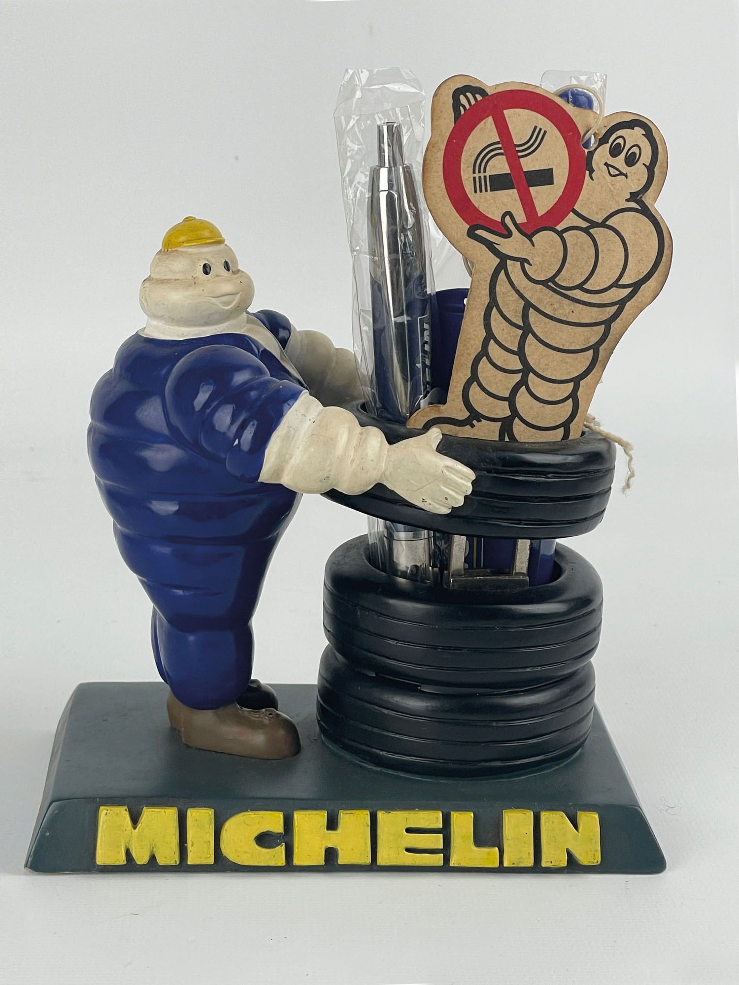 MICHELIN : PORTE-CRAYON en résine peint à la main et…