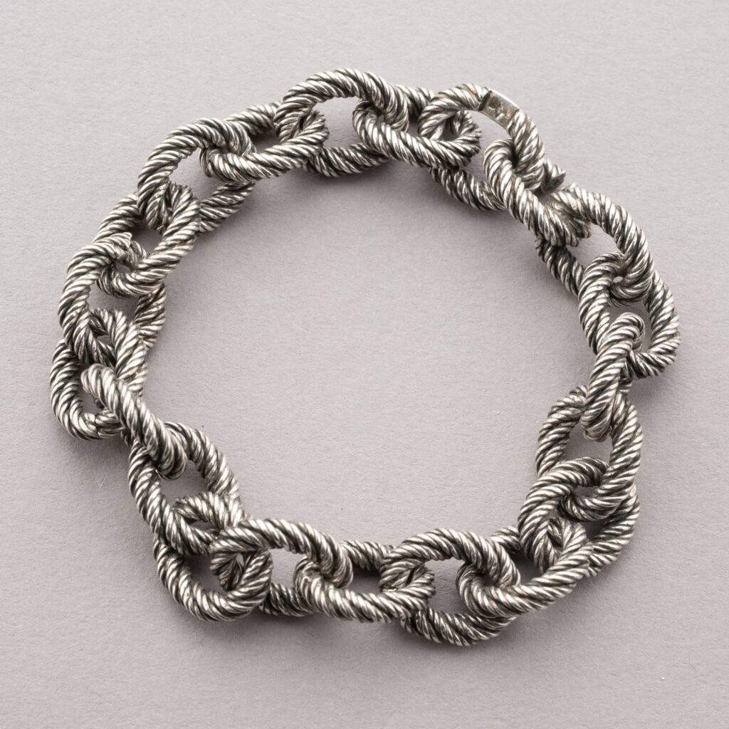 DE PERCIN GAETAN : BRACELET en argent 800 millièmes, formé…