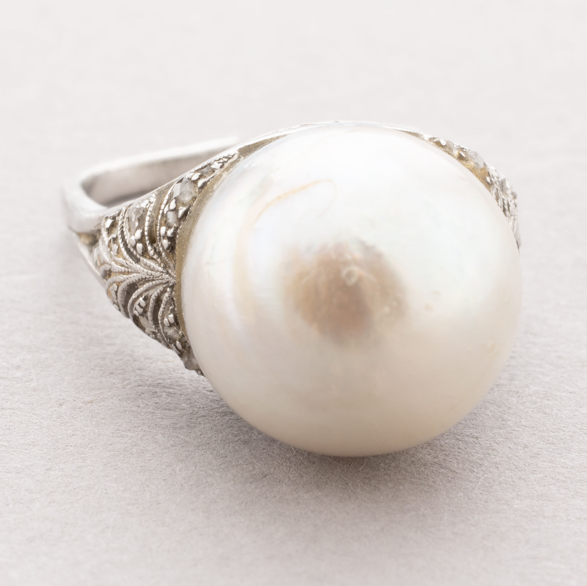 BAGUE en platine 950 millièmes, le corps de bague de…