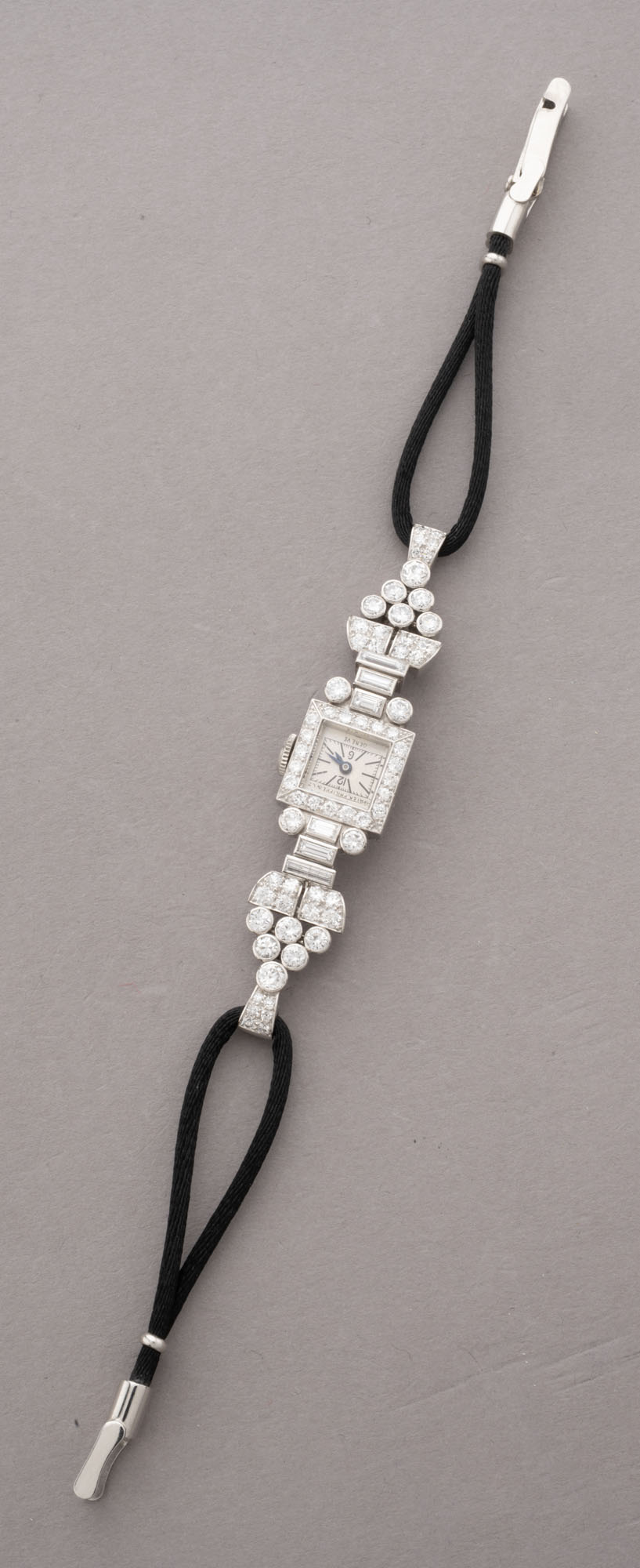 PATEK PHILIPPE : TRES BELLE MONTRE DE DAME des années 1920…