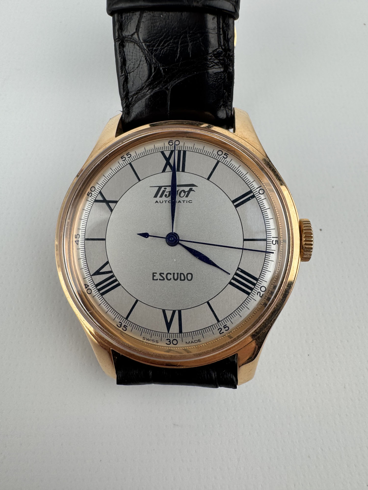 TISSOT : MONTRE d’homme modèle Escudo en or 750 millièmes,…
