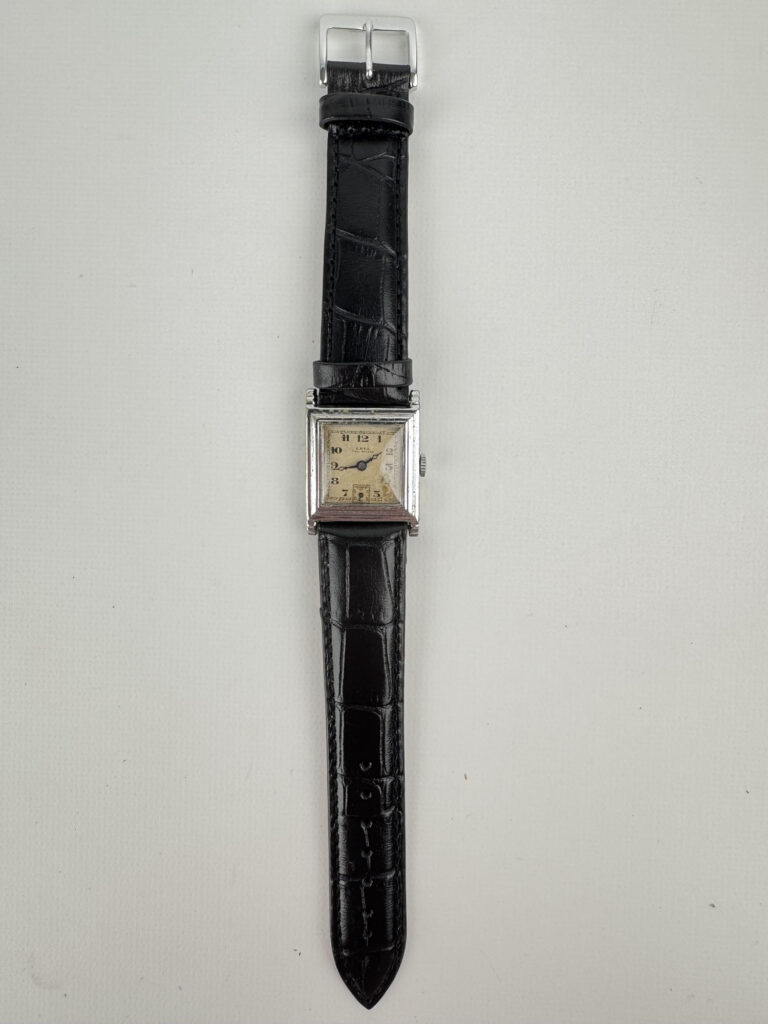 EBEL : MONTRE de dame du modèle « Classic wave…