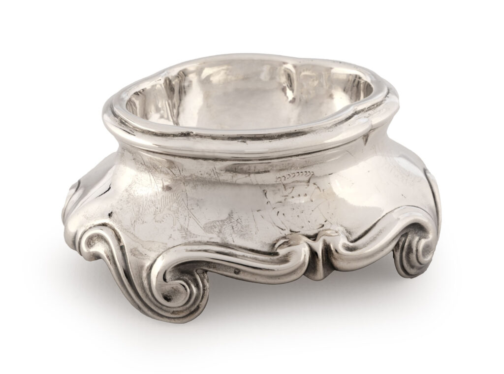 SALIÈRE en argent, PARIS 1752 par Jean-François BALZAC, orfèvre privilégié…