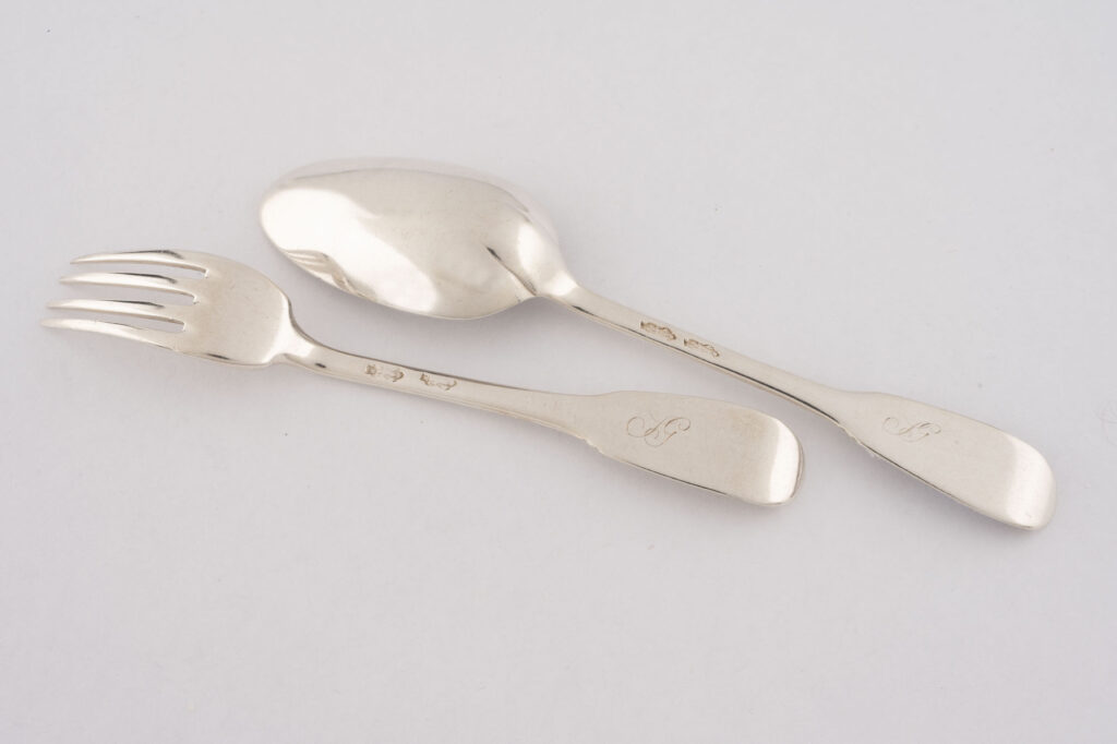 COUVERT en argent, GISORS 1748-1754 poinçon de la Veuve de…