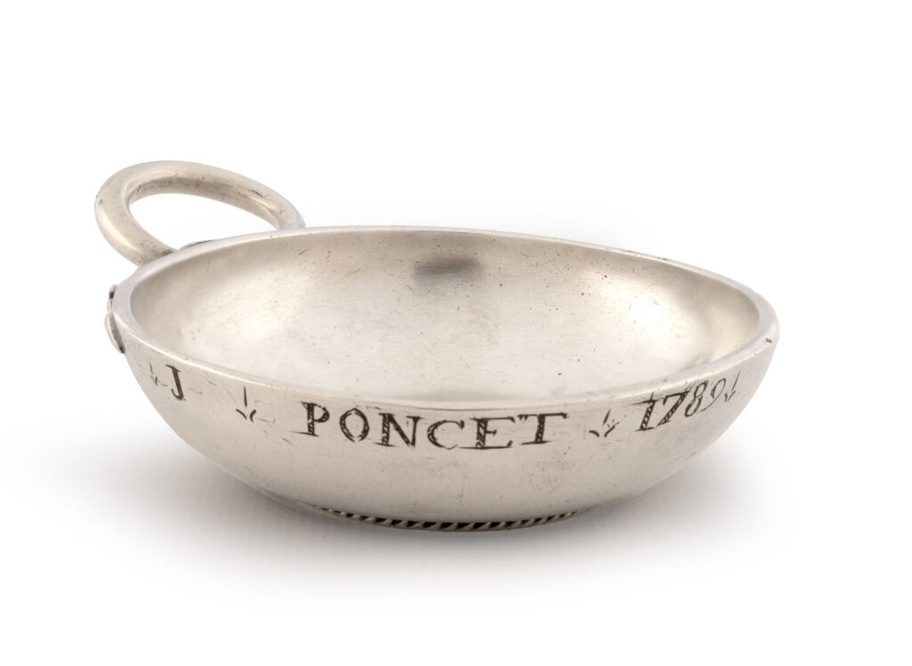 TASSE À VIN ou TASTE-VIN en argent, MÂCON 1742-1747 par…