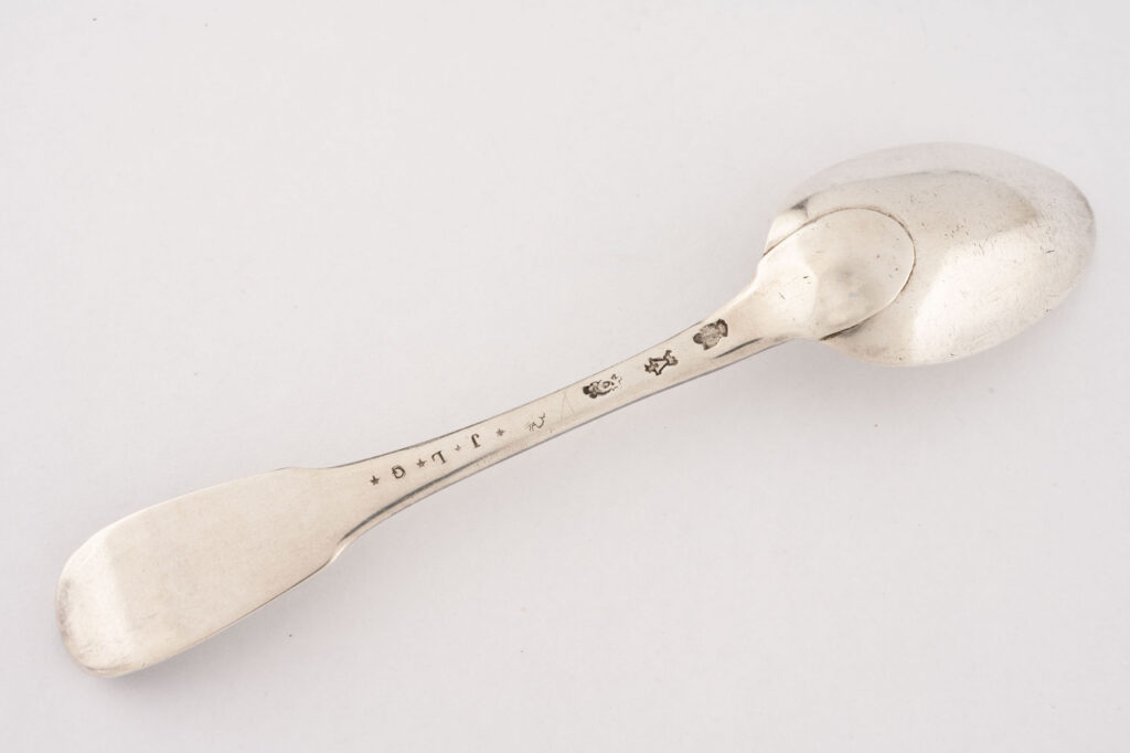 CUILLER en argent, RENNES 1742-1744 par Pierre II BUCHET reçu…