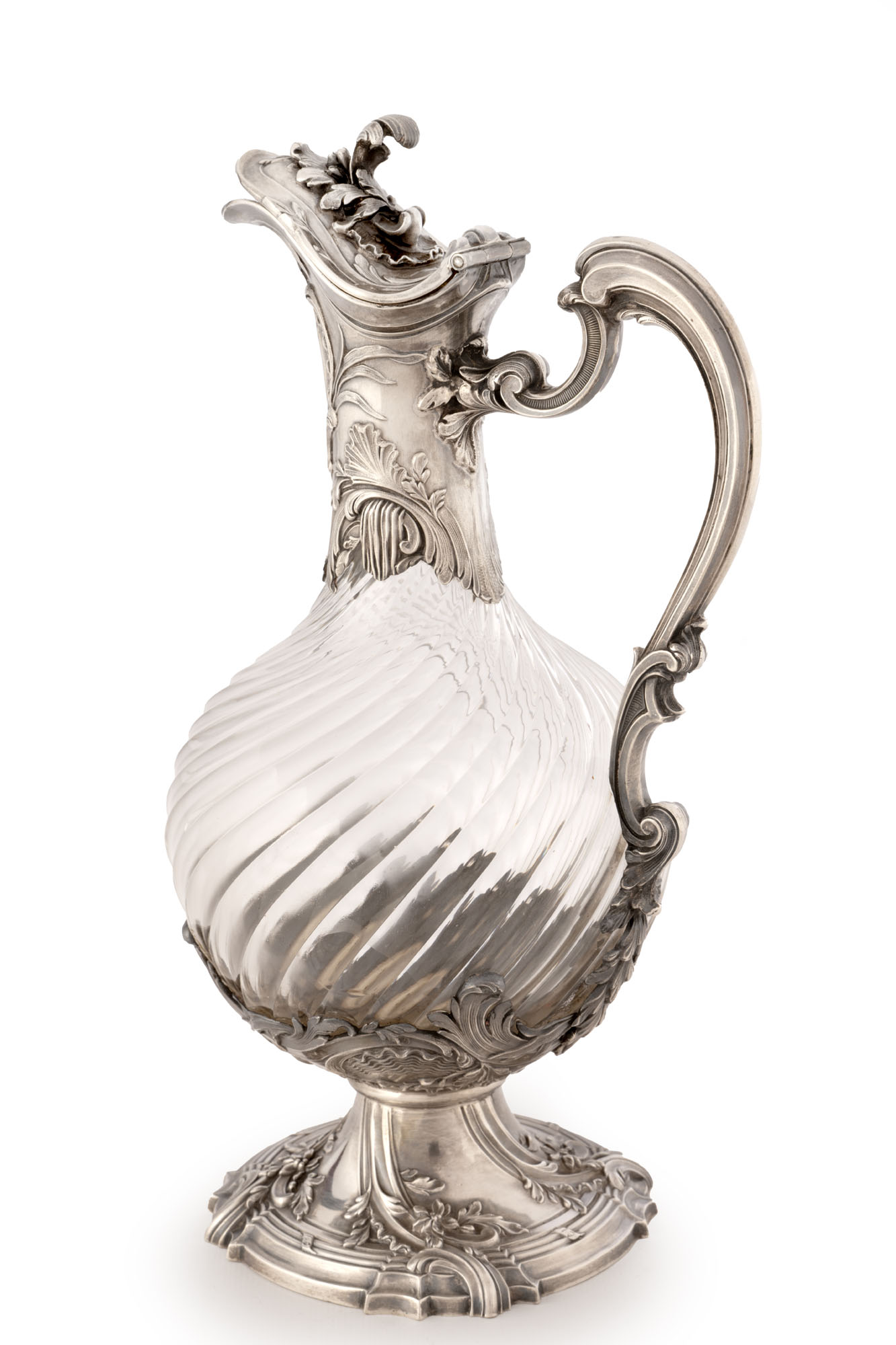 CARAFE en cristal taillé et monture en argent, PARIS poinçon…