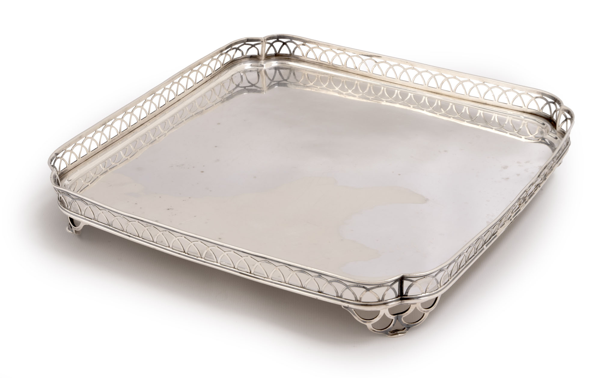 PLATEAU en argent, PAYS-BAS, Amsterdam vers 1800 par l’ orfèvre…