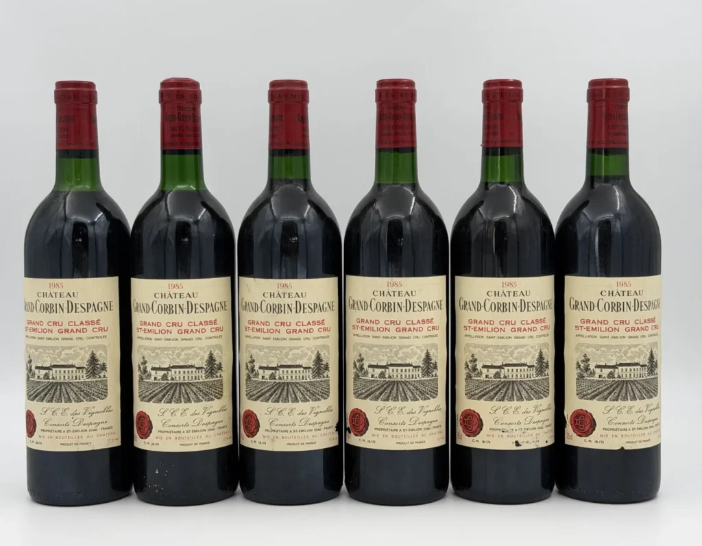 6 BOUTEILLES de Château Grand-Corbin-d&rsquo;Espagne 1985, SEGCC. Niveaux : 4…
